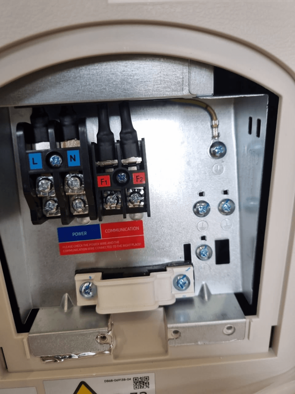 Bornier climatisation pour suspicion du code erreur U4 Daikin